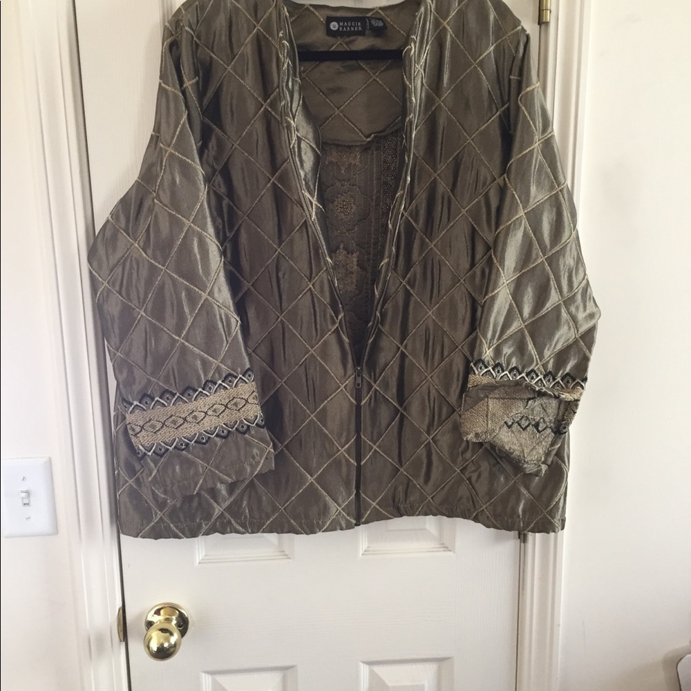 Collarless Tunic Style Jacket - Picture 4 of 4